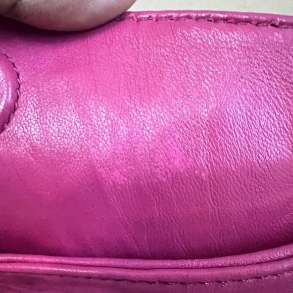 Steve Madden 100% Leather Pink Small Clutch With Zipper And Magnetic Closures - Picture 5 of 11